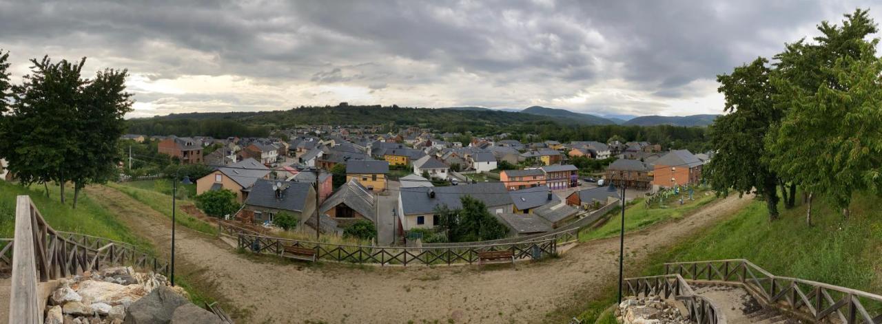 La obra de Joaquin, tu rincón en el Bierzo alto Folgoso de la Ribera Exterior foto